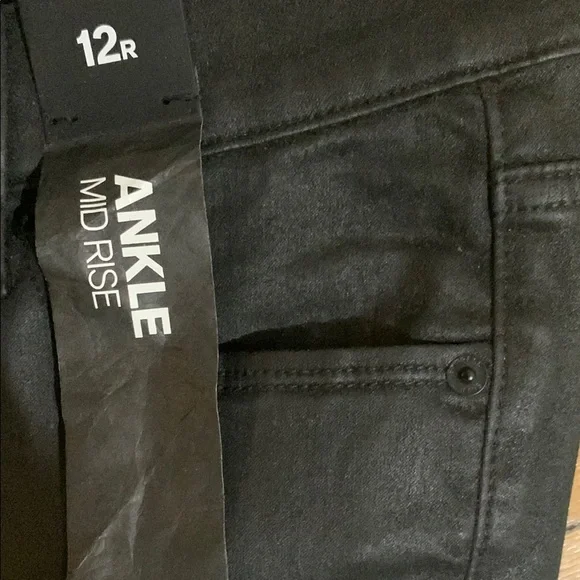 Express Black Skinny Jeans Sleek Style - Picture 2 of 8